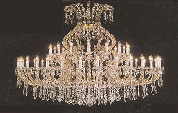 A83-1577/48+1A great European tradition. Nothing was ever quite so elegant as the fine crystal chandeliers that lent sparkle to brilliant evenings in palaces and manor houses across Europe. This beau